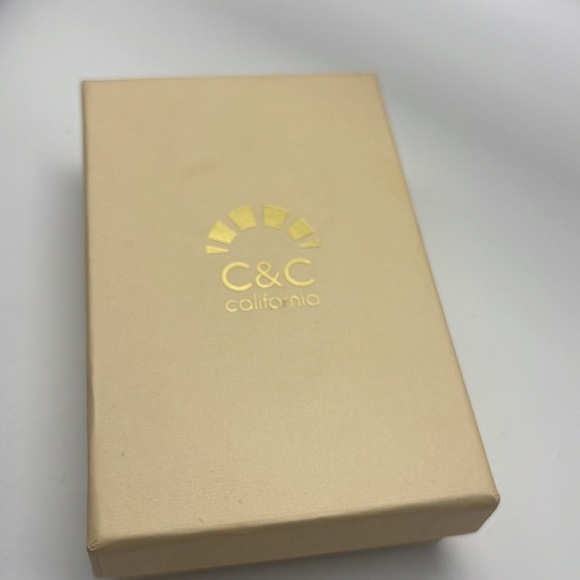 C&C statement red beaded heart drop earrings - Picture 4 of 4